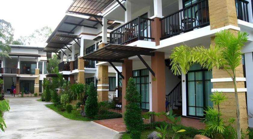 Nattha Waree Hot Spring Resort And Spa Ban Nua Khlong Exterior photo