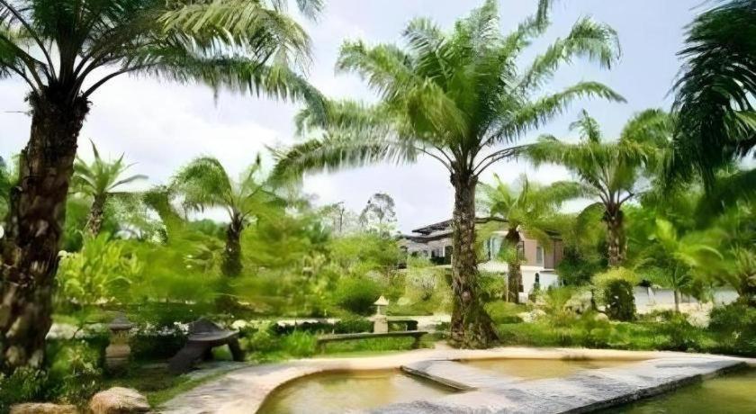 Nattha Waree Hot Spring Resort And Spa Ban Nua Khlong Exterior photo