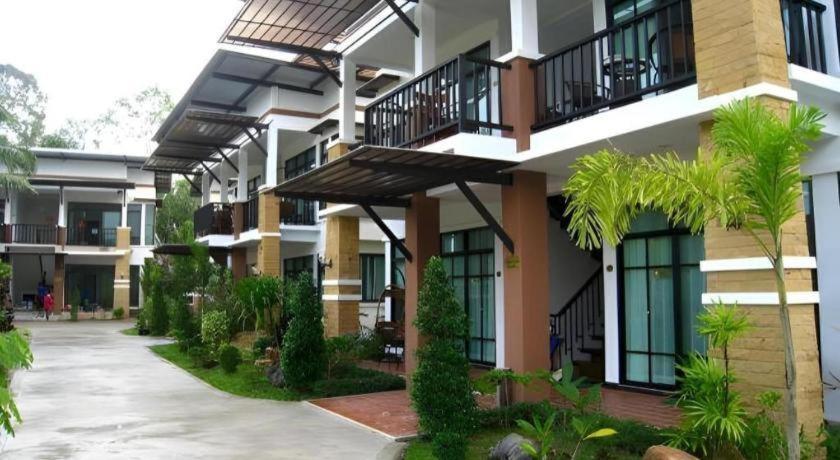 Nattha Waree Hot Spring Resort And Spa Ban Nua Khlong Exterior photo