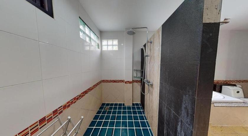 Nattha Waree Hot Spring Resort And Spa Ban Nua Khlong Exterior photo