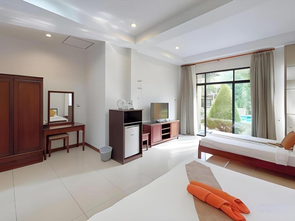 Nattha Waree Hot Spring Resort And Spa Ban Nua Khlong Exterior photo